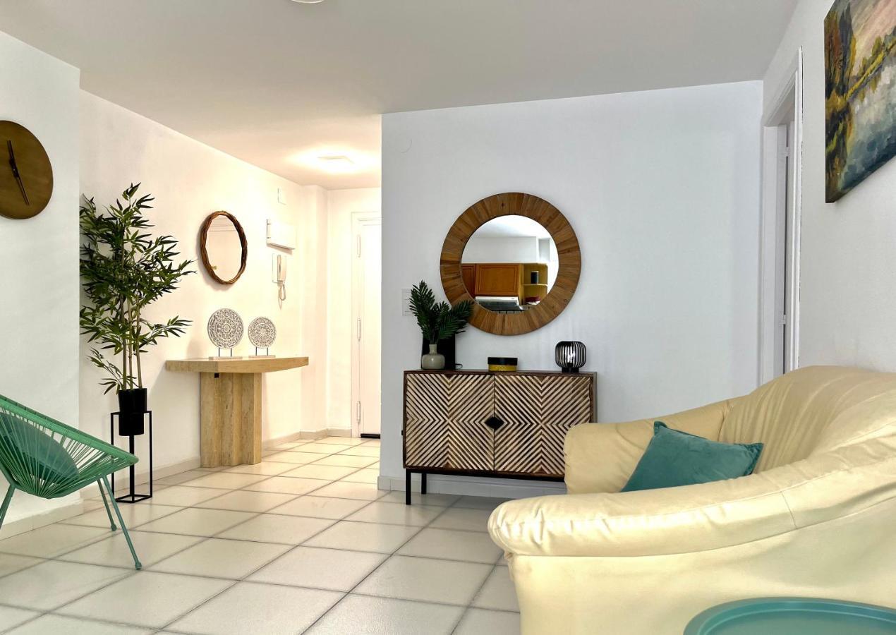 Modern Apartment On The Beach With Pool Calp Exterior foto